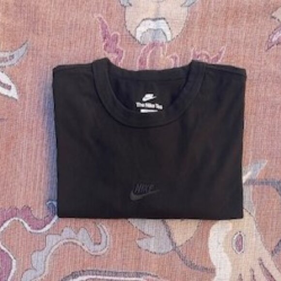 Nike Black Essentials T-Shirt – Crewneck, Short Sleeve, Size L - Picture 3 of 3
